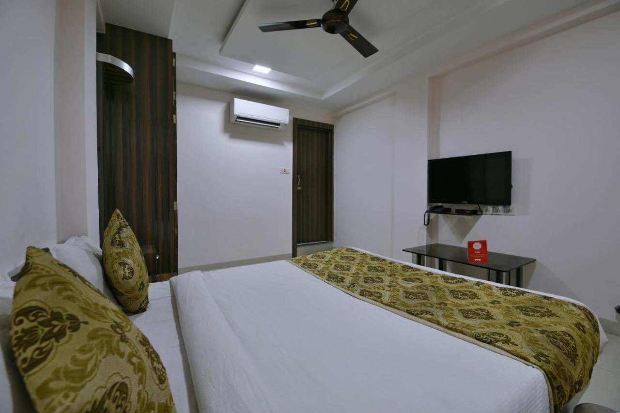 Oyo 3749 Hotel Krishna Indore Extérieur photo